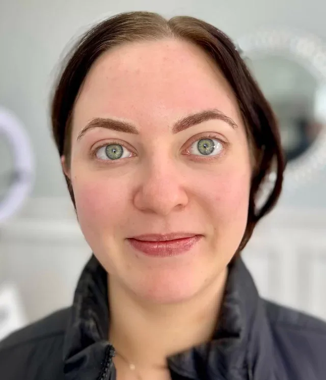 Ombré powder brow treatment by Lauren